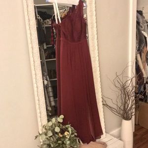 Azazie Demi
Dress Color: Cabernet      
Size 2
